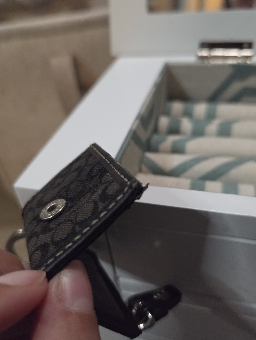Coach Mini Photobook Keychain- Project - Picture 6 of 8